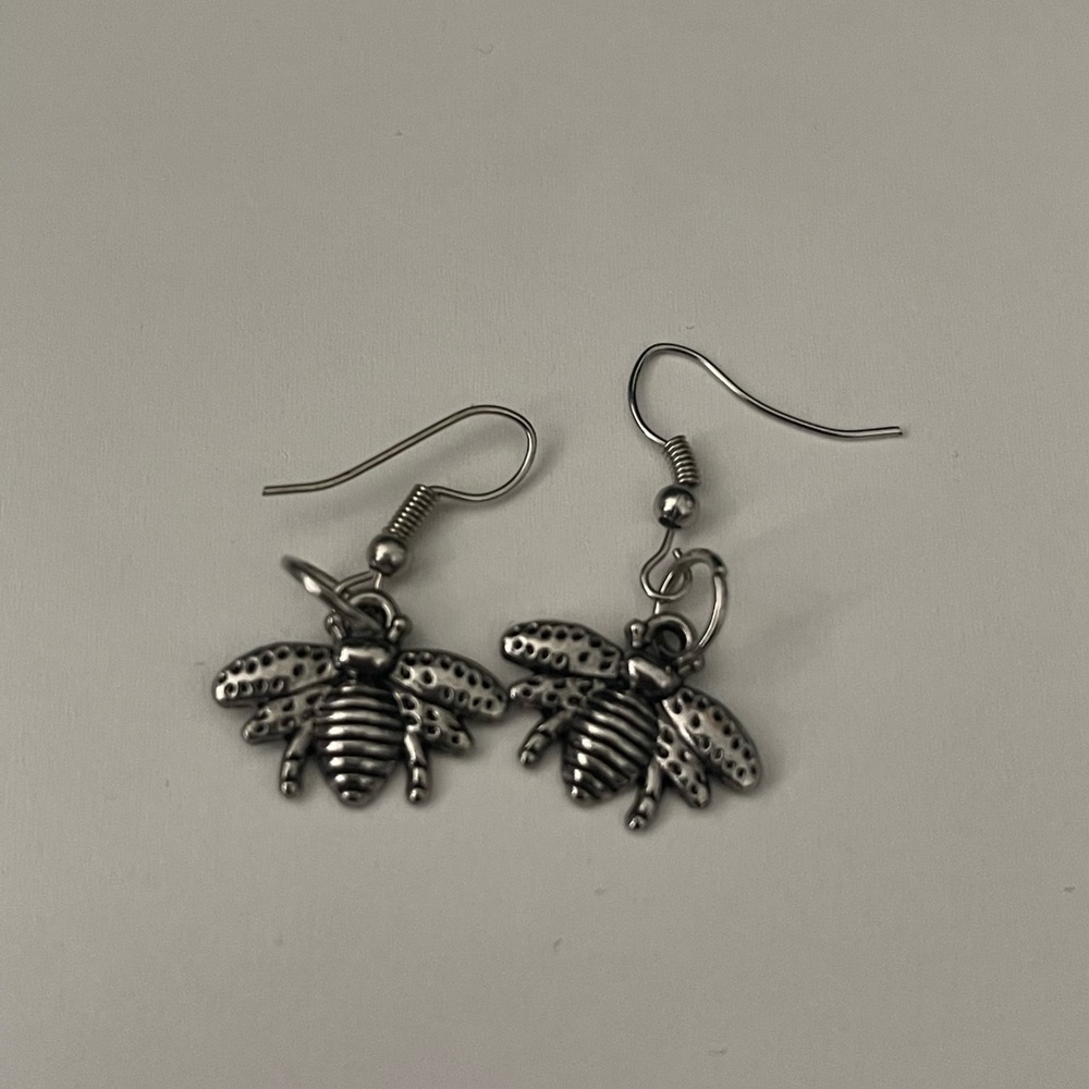 Bee earrings